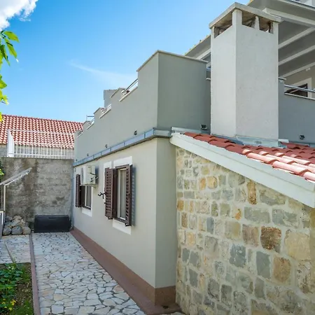 Apartman Ma & La Apartament *