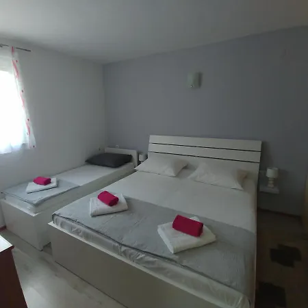 Apartman Ma & La